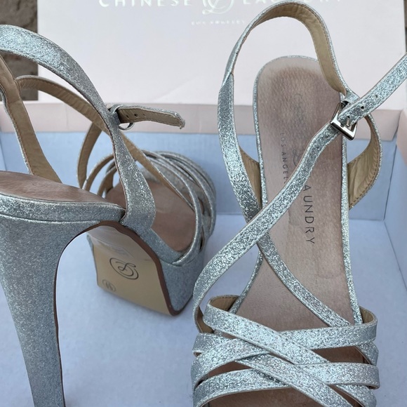 Chinese Laundry Teaser 2 Heels in Silver - Picture 2 of 6